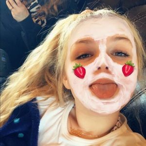 Meet your Posher, Marissa